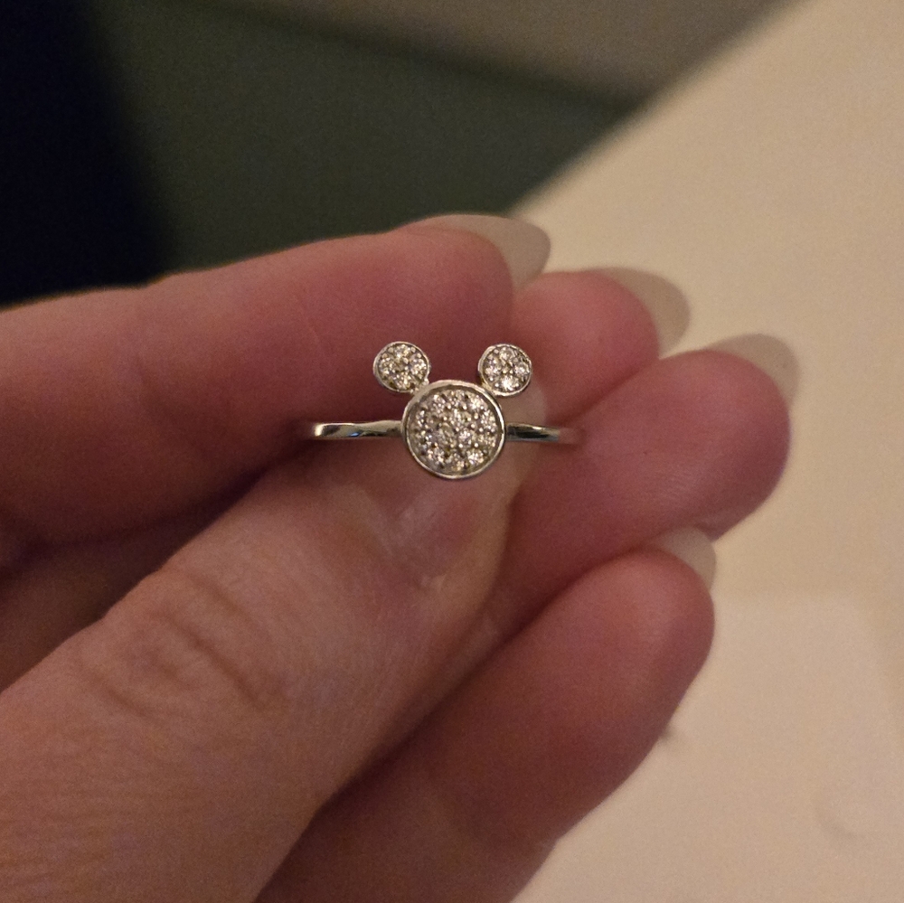 NEW Charmed Aroma Mickey Mouse Ring Size 6